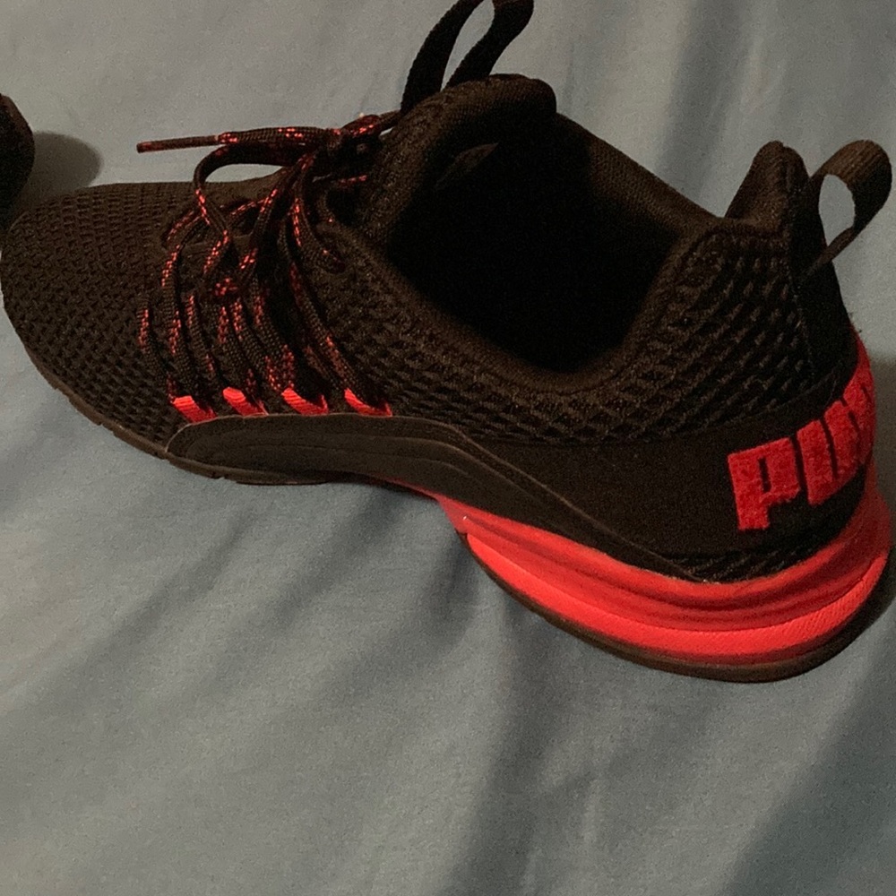 PUMA Unisex-Adult Axelion Cross-Trainer